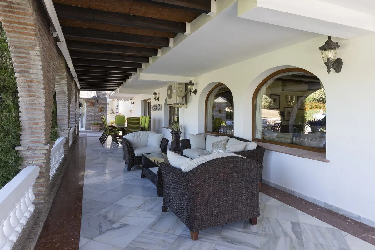 e7214c26-a4ef-401e-b836-ced5a8e773a5