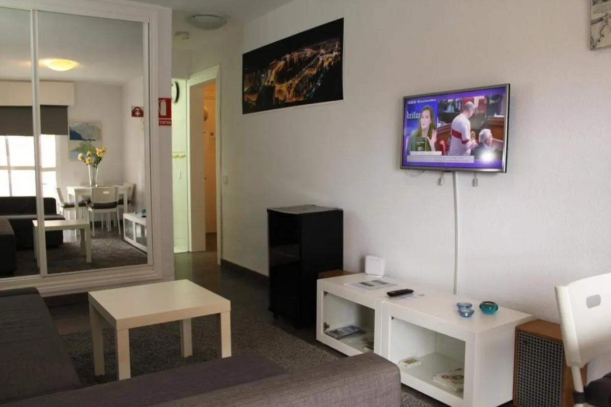 eb16c091-c1af-4125-8713-c6ca9a739330