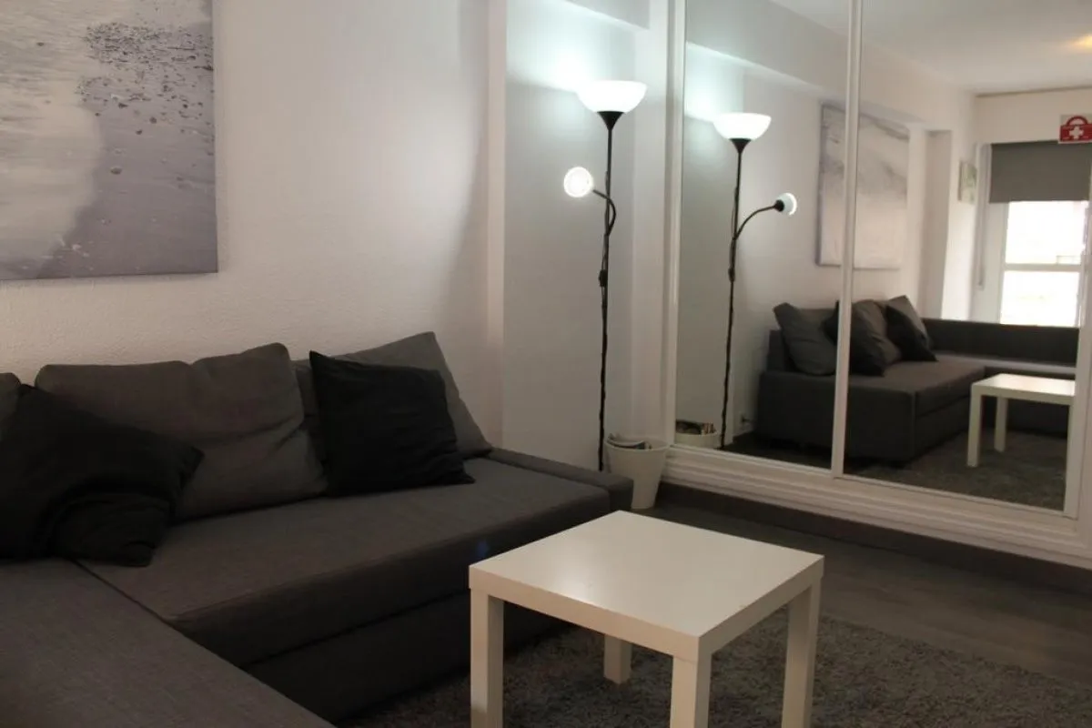 ee675b6b-db99-4194-b645-725de10b8fd0