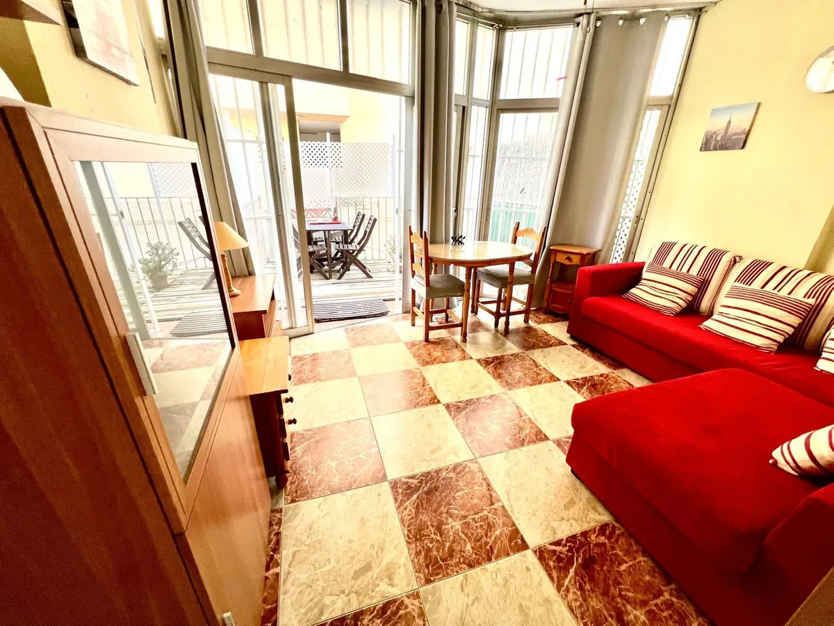 9b8800e9-69e6-42a1-a8a9-c5d337dc7ac9