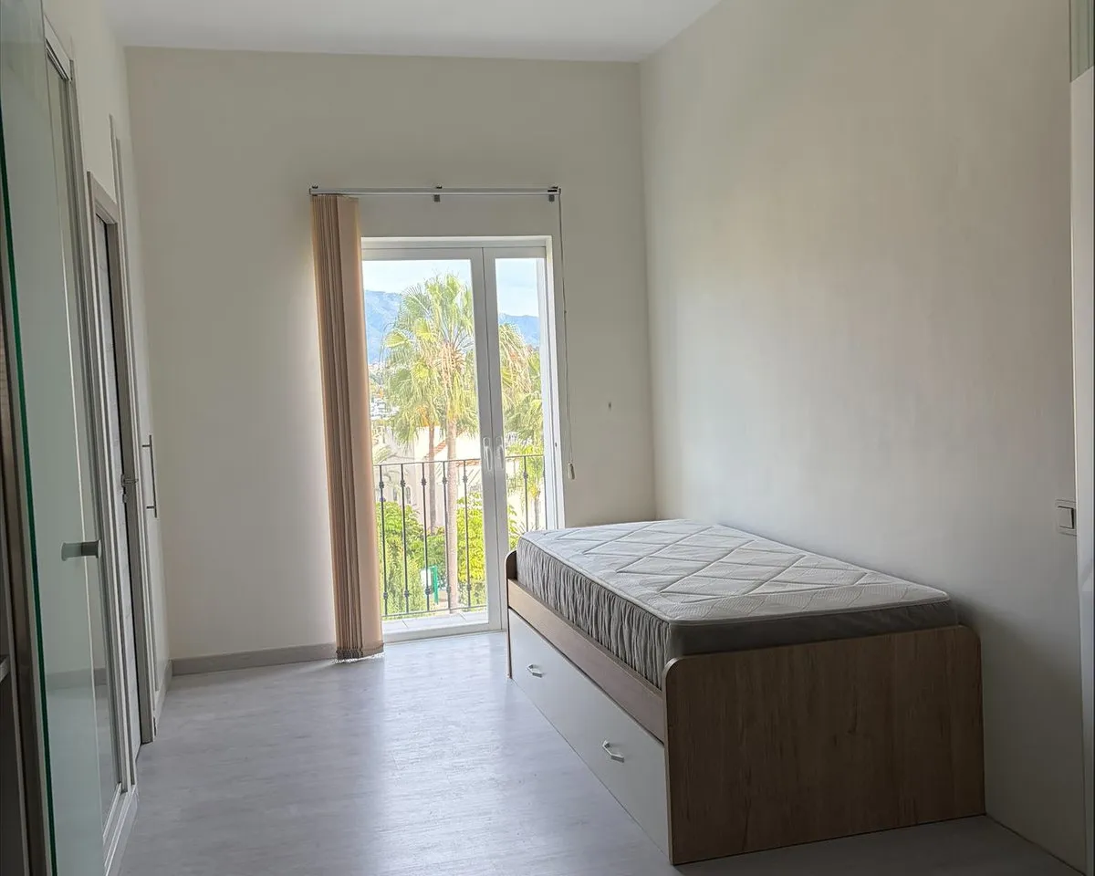 afaab700-7ef0-4c8f-af47-5435509ad56a