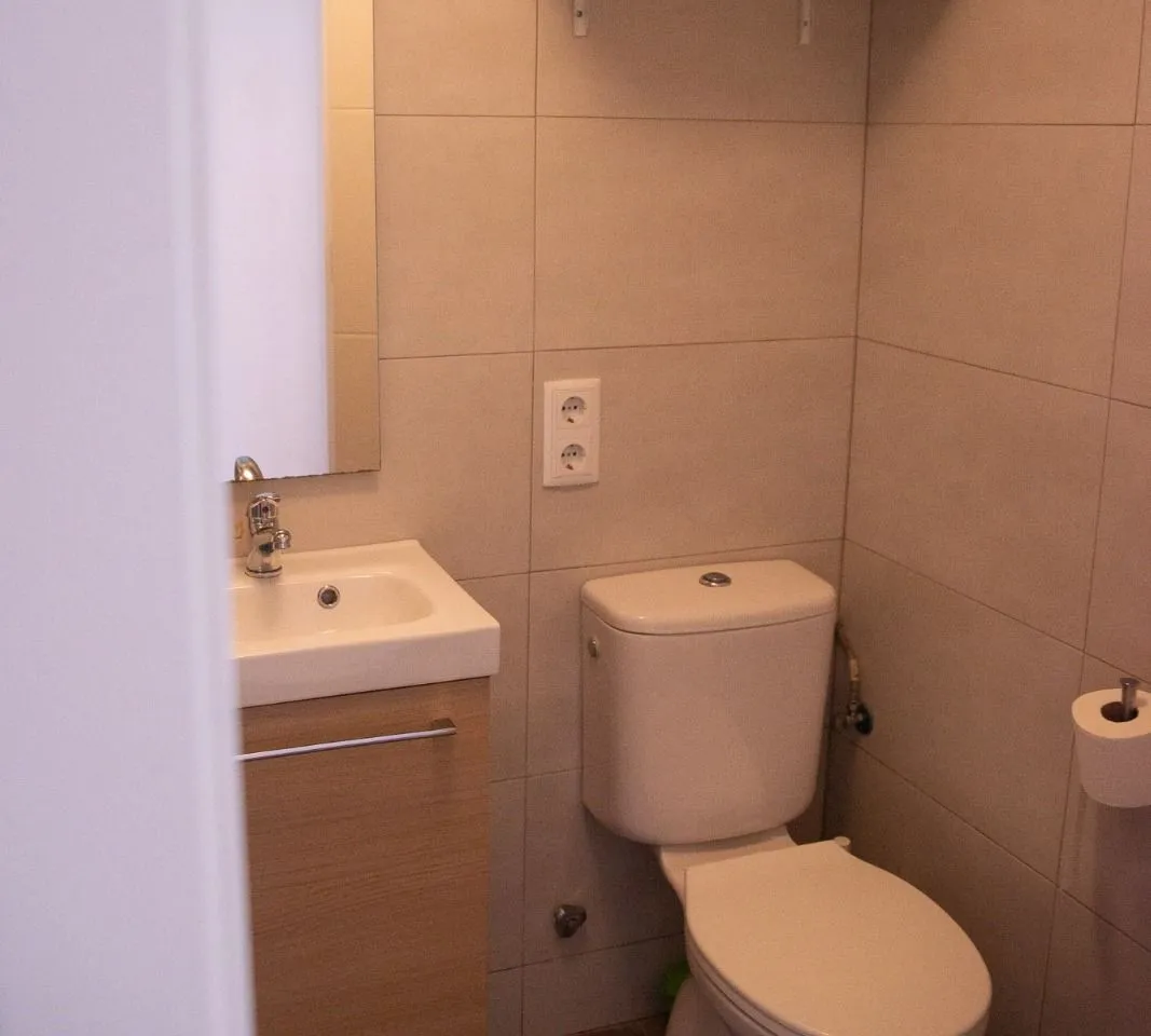 5cf0e305-ad1b-4ba6-a43d-b5553b3a7573