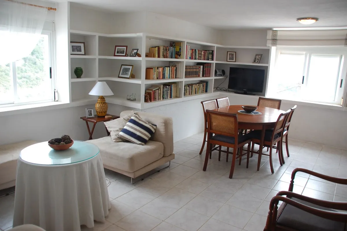 96d76ea4-60c7-49d1-809b-5c58625d52ca