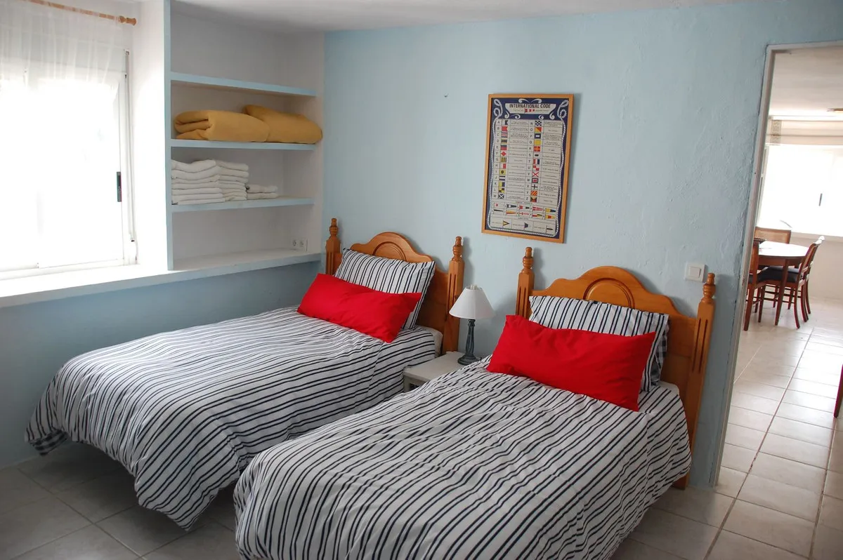 aa949cda-7351-4635-b7fa-5e73476fcd65