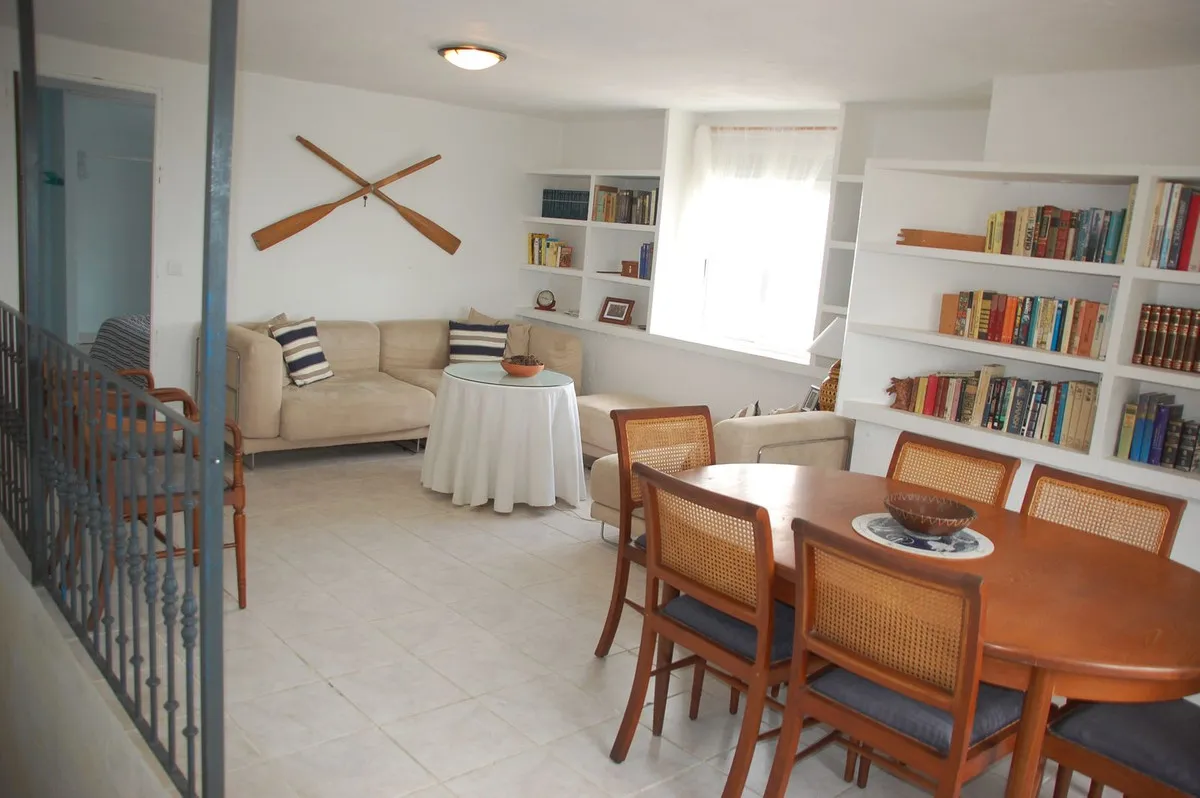 fec6a0a8-c915-4b0e-be1c-f2a80095bef4