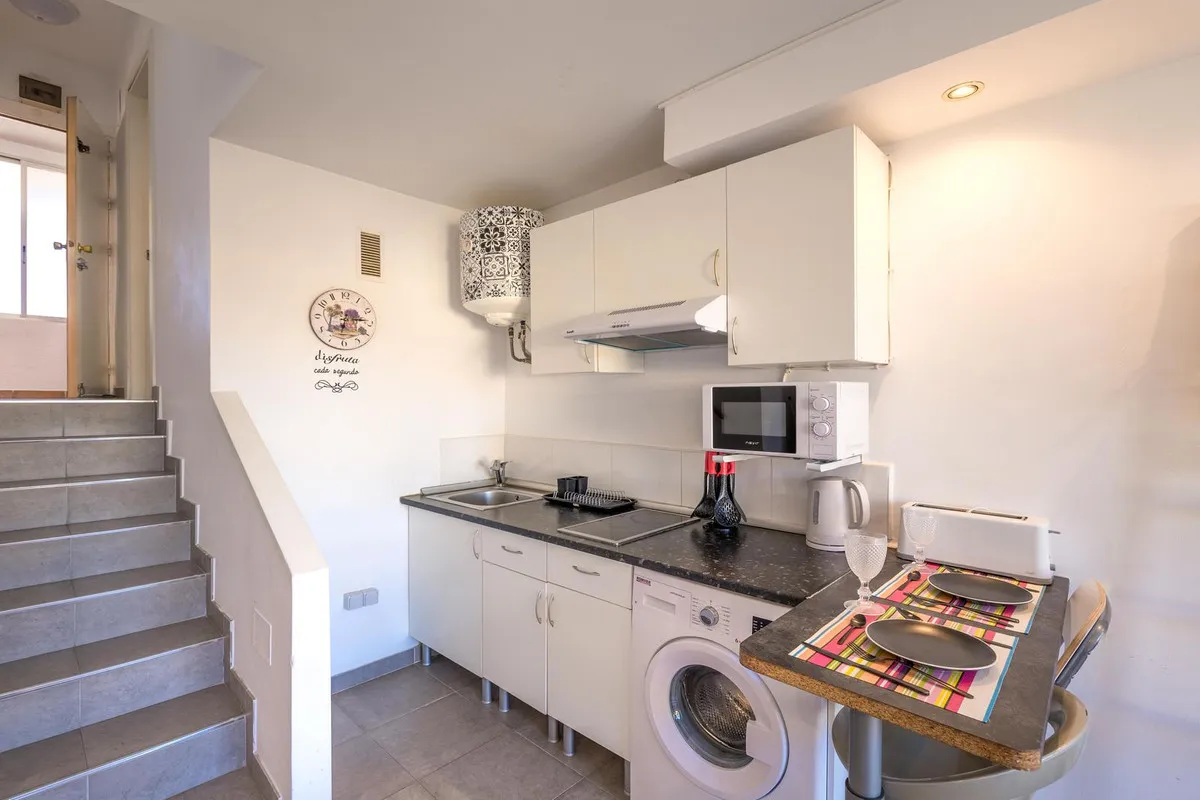 37ea521a-53b2-4d66-b79b-f047e9b511f8