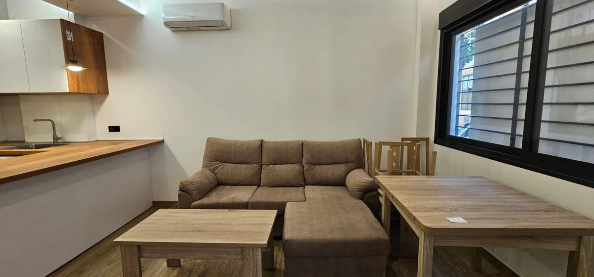 69f8f477-1b01-4fa0-a9fb-e01748d606d1