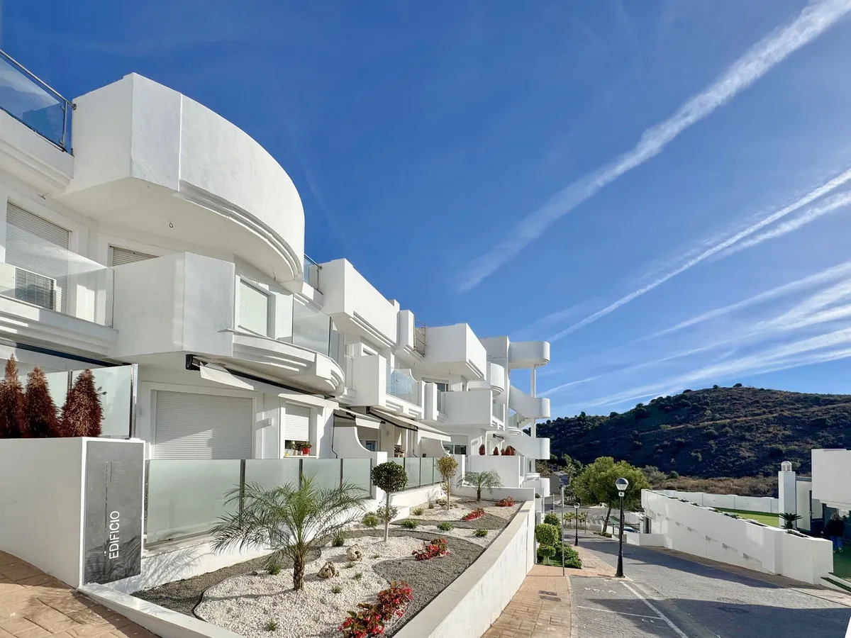 a5d83454-6dbf-4cc7-9725-95abf0769568