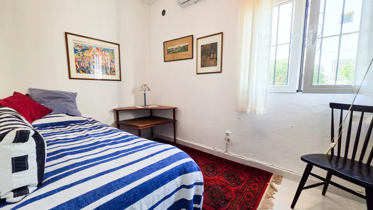 a565b76e-4a34-4f49-91d6-4f02dad5b19c