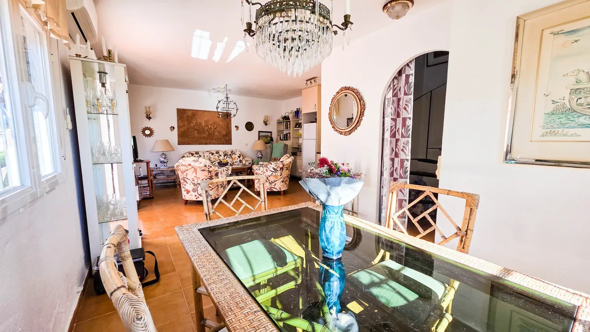 c4074285-6911-4b50-9ed2-f2b1dbec8bff