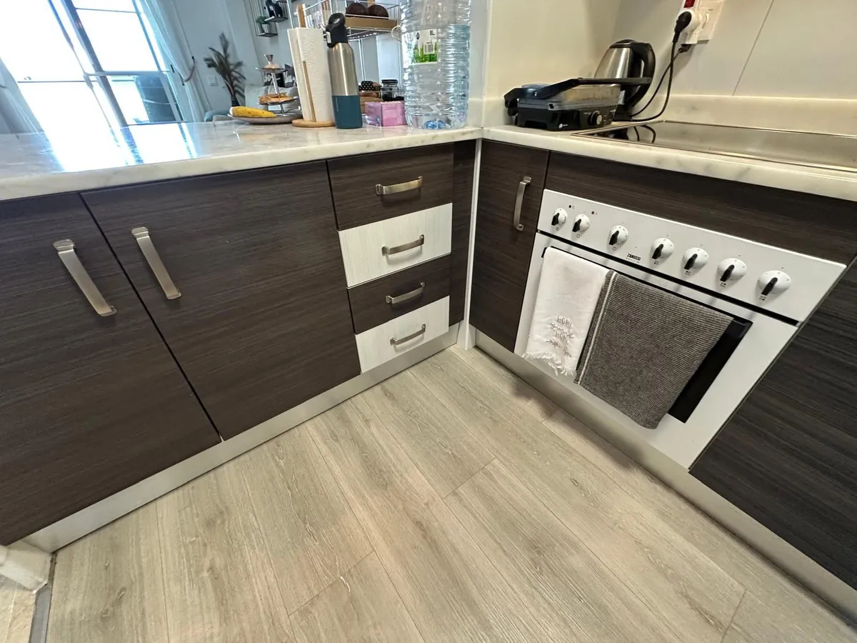 79289d70-8ac5-4e26-802a-7b469e499233