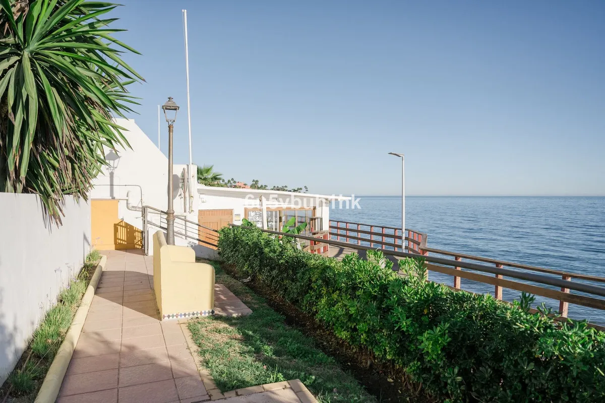 f0de12df-e0bd-47eb-b98f-73463f4357d0