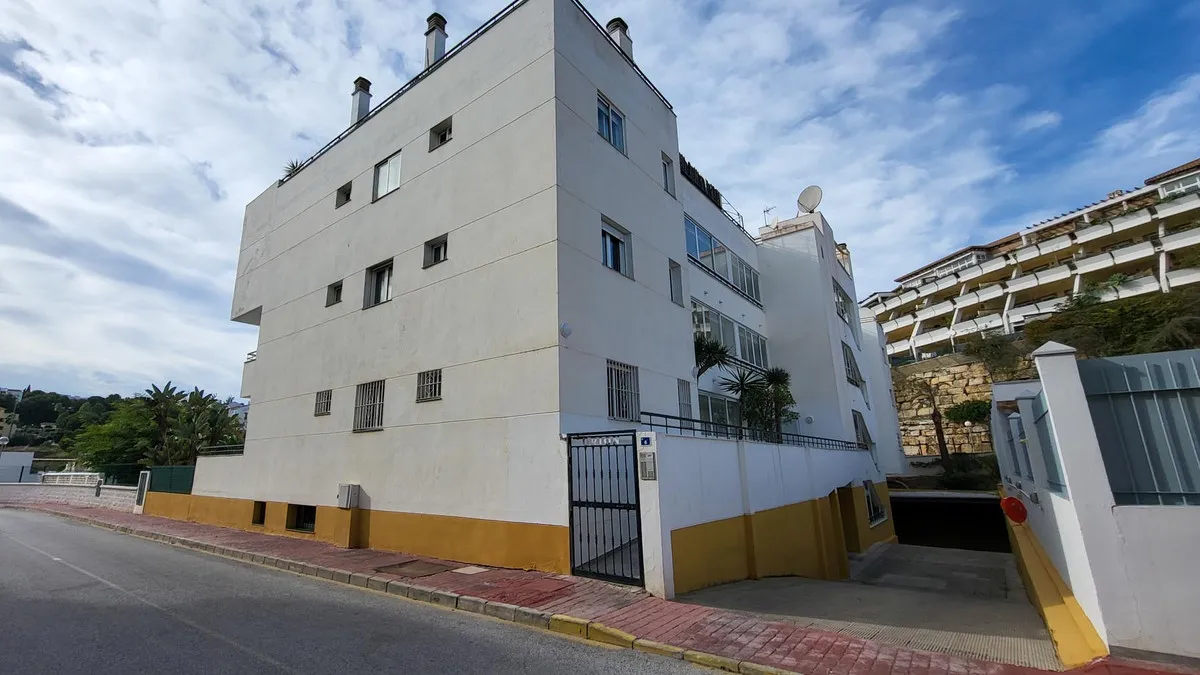 86b537d2-3b50-4e43-815f-a9d2996fc03e