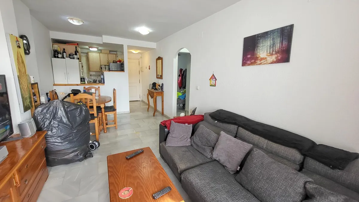 9cf97999-c93c-40a1-b147-afe1ca9da886