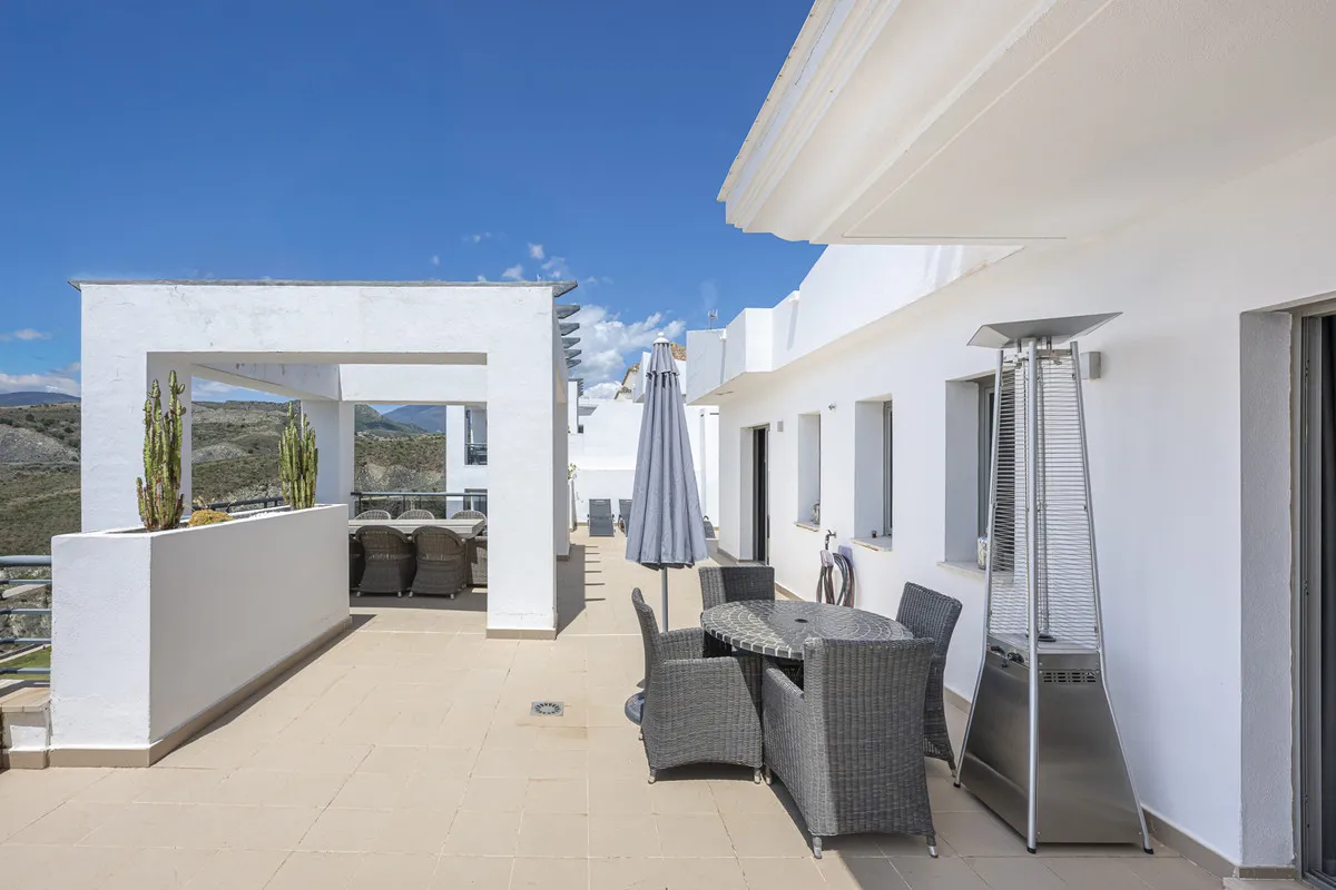 0062331a-7f1d-4a2f-a2df-2dca3c820803