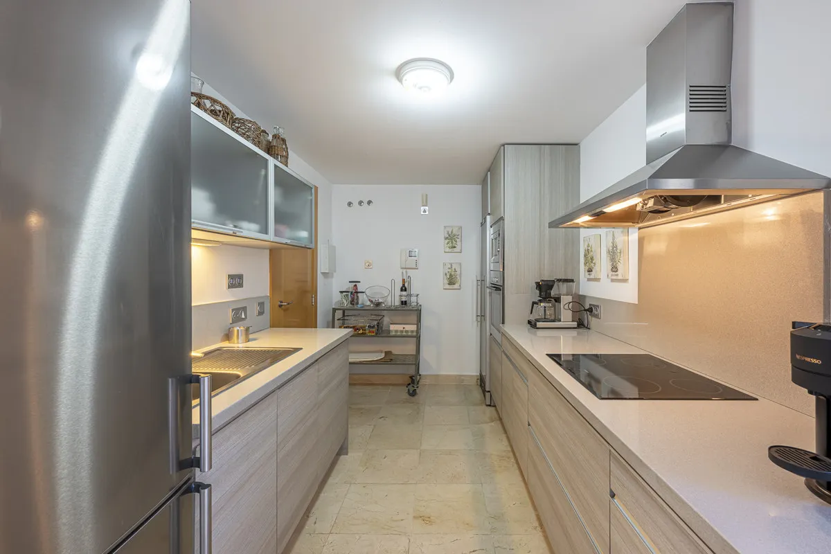 02b32fdd-3639-4ce0-aefa-9b287be70406