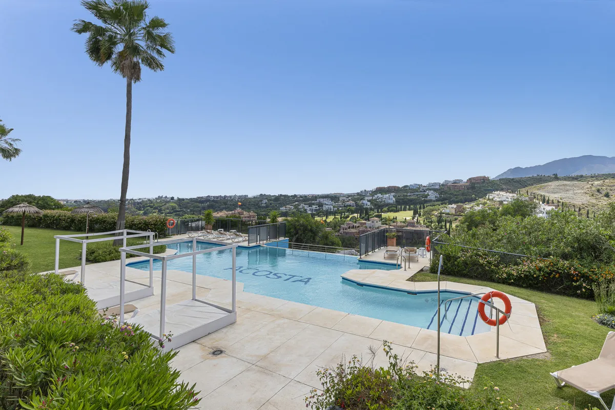 0ce884b0-40cb-43af-9552-b041a94c3547