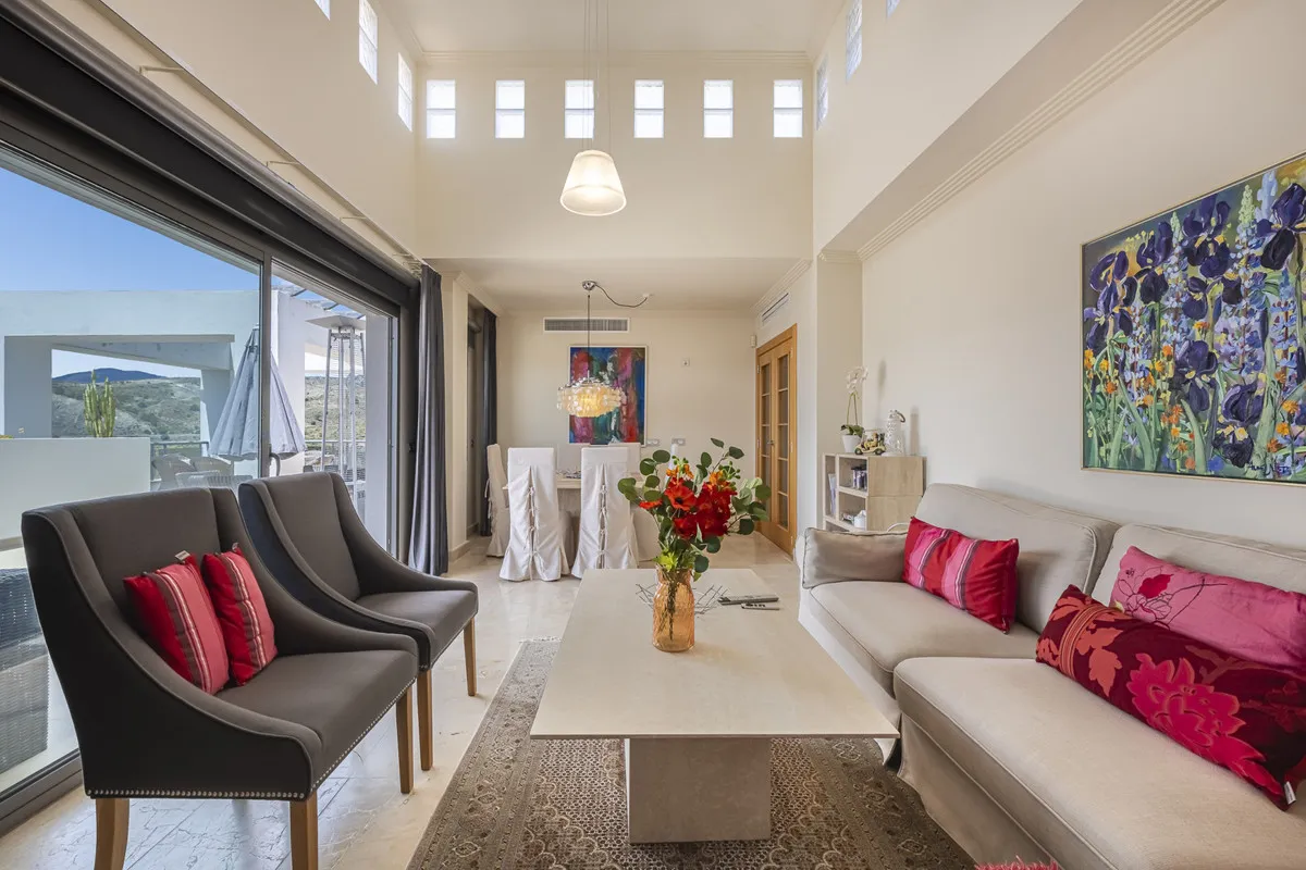 177c52f6-0977-4bc1-a7b4-279790c7d217