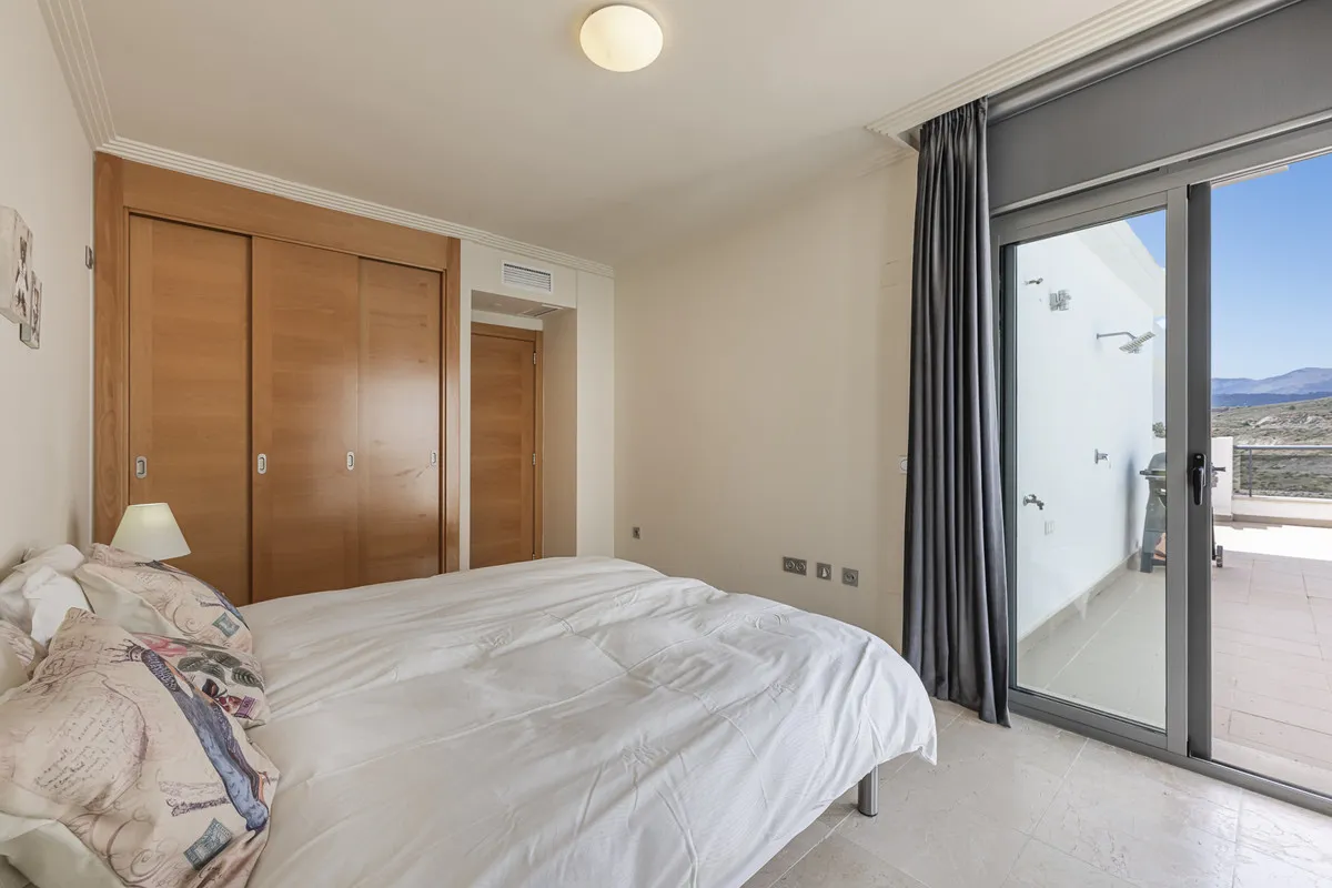 2e77e36f-6b3b-460a-a361-12605bbfce3b