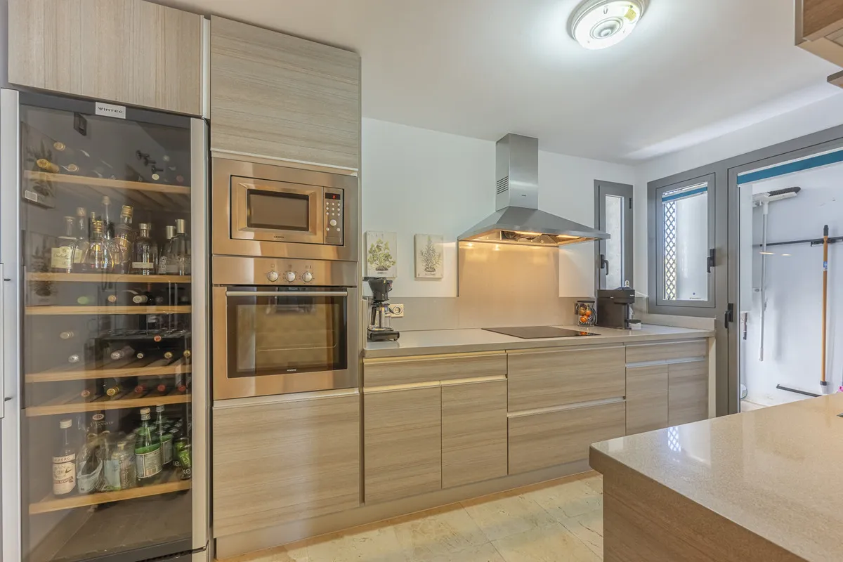 3d9486a3-3e50-40d7-bd42-7da027555ab9