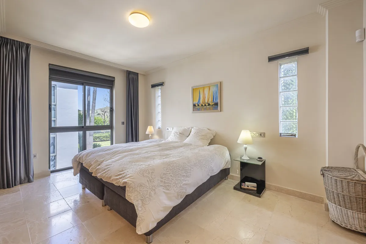 4b2a75c5-31ba-4524-bf10-c39905fc9fb9