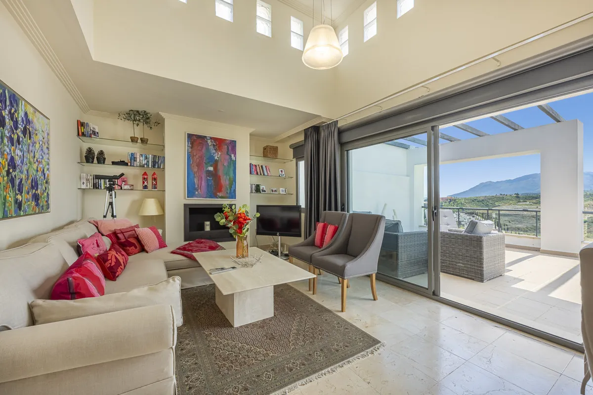 dc40cb22-5f02-4754-8724-3f13d3984a01