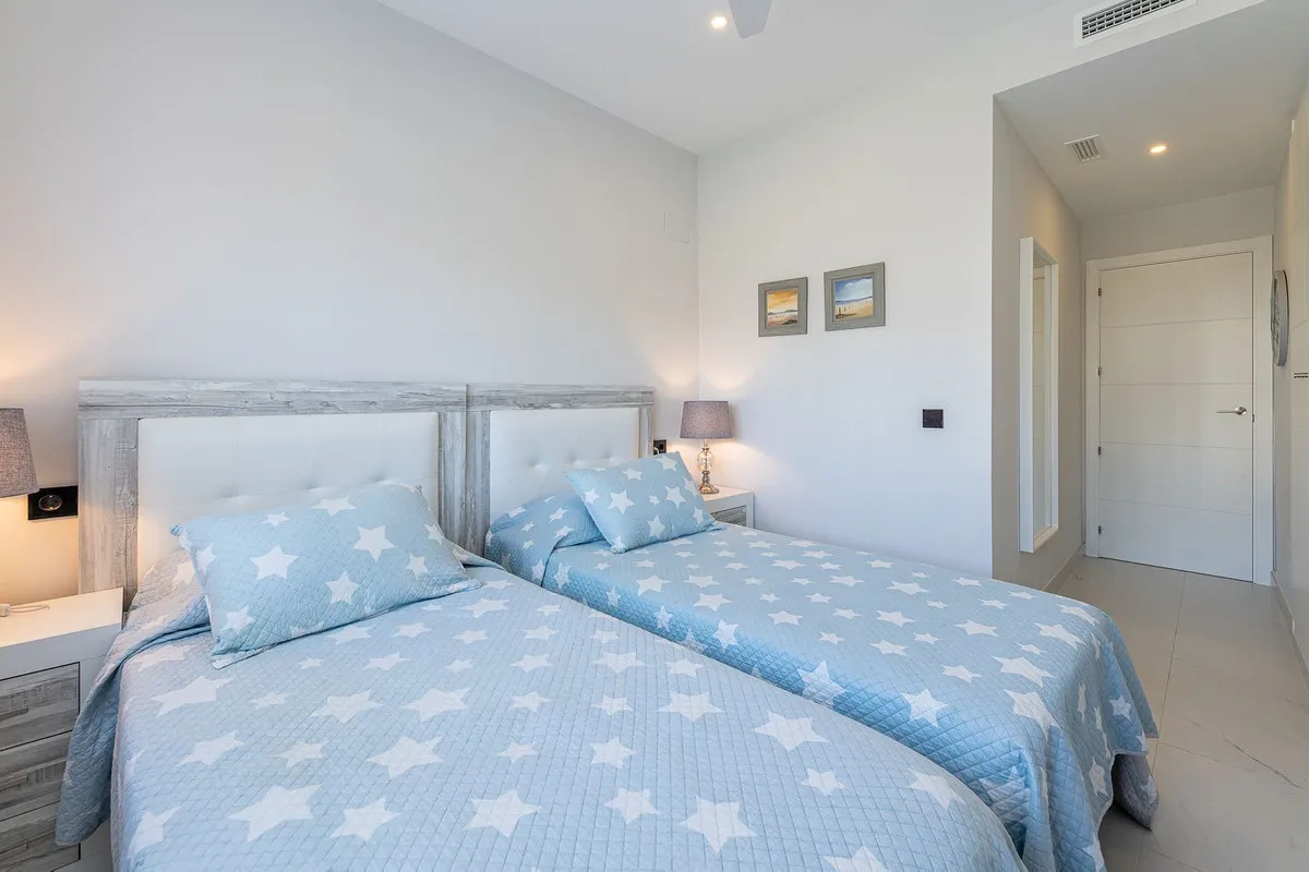 d4fc5d3e-ab70-4ee8-93ac-c189e571aded