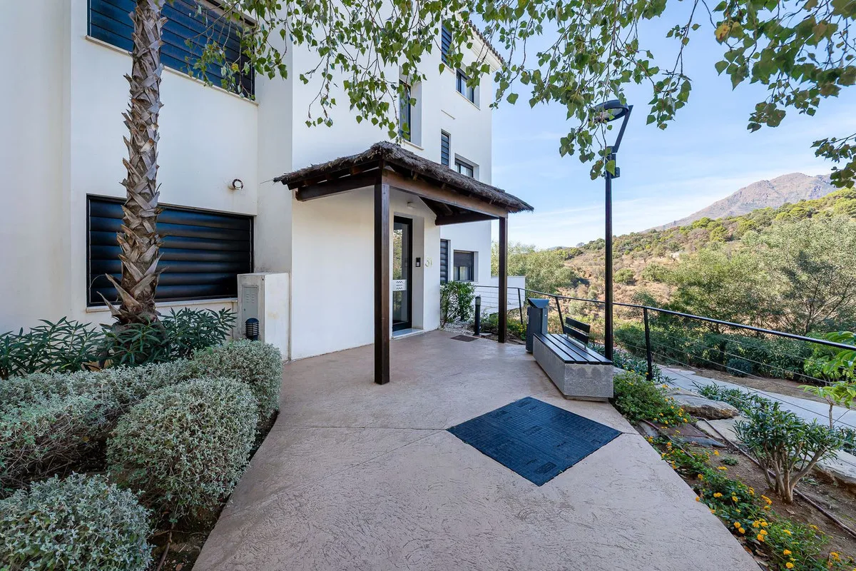 d9c3adce-20ab-4963-a17d-b5ace6129c06