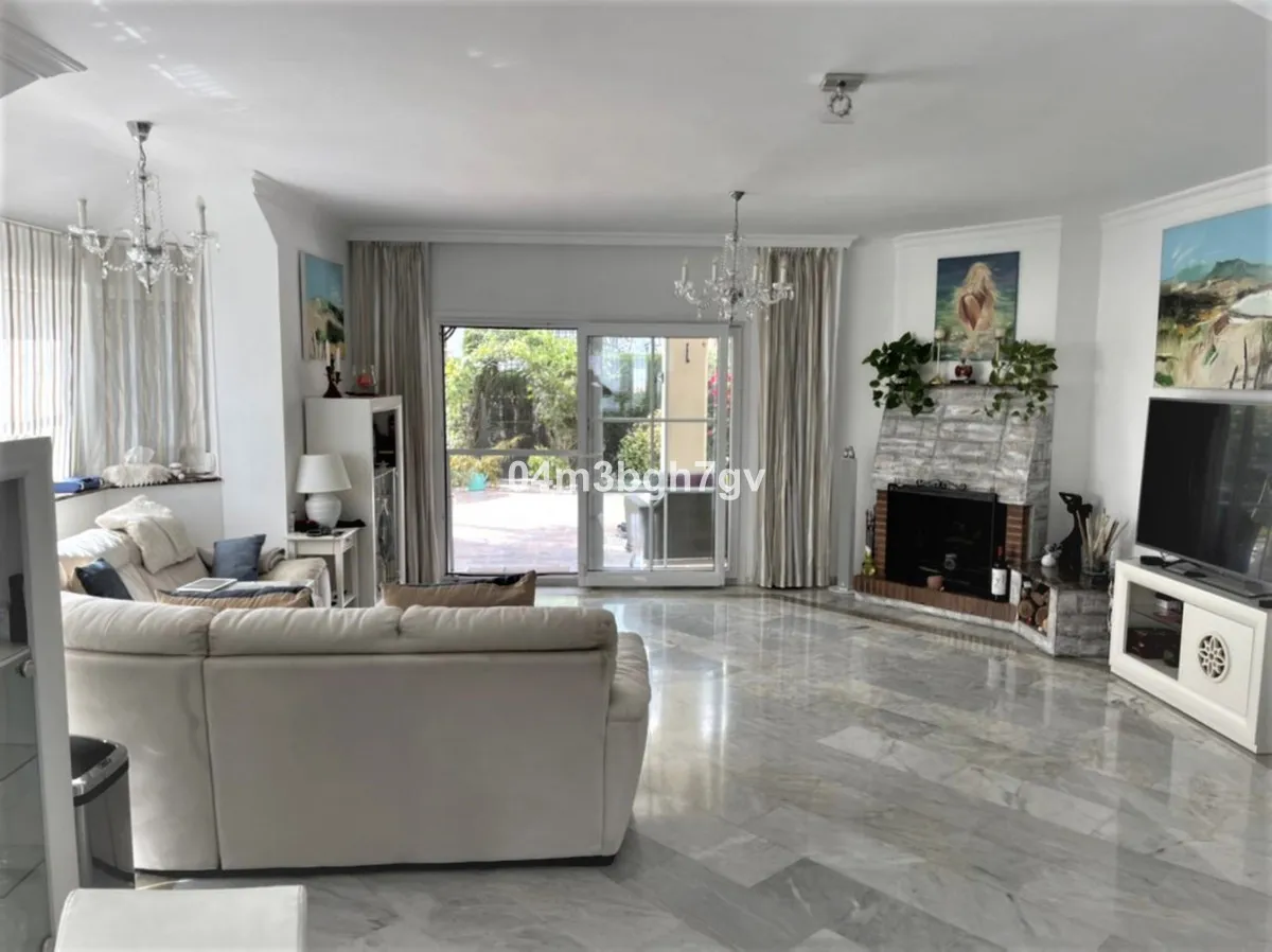 c92269d8-73bc-40af-95c5-744a8edb583f