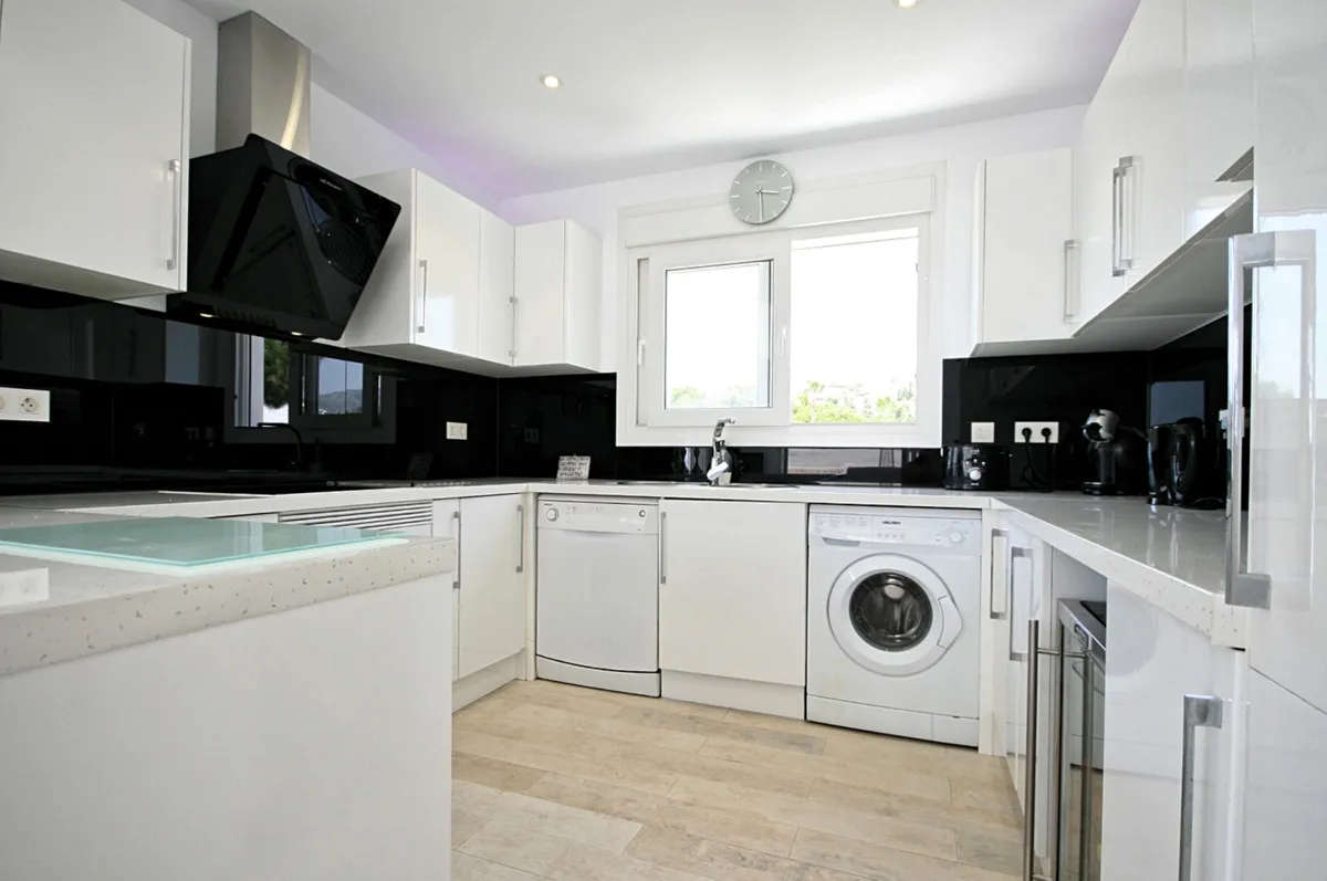 1cf0ed58-f578-45cc-92b8-b9e959d02e52