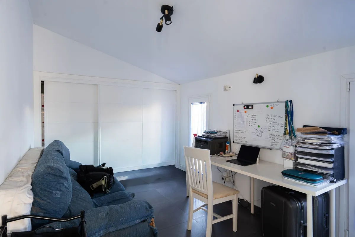 6f374642-8e84-48ba-876f-fb81f5466cb7