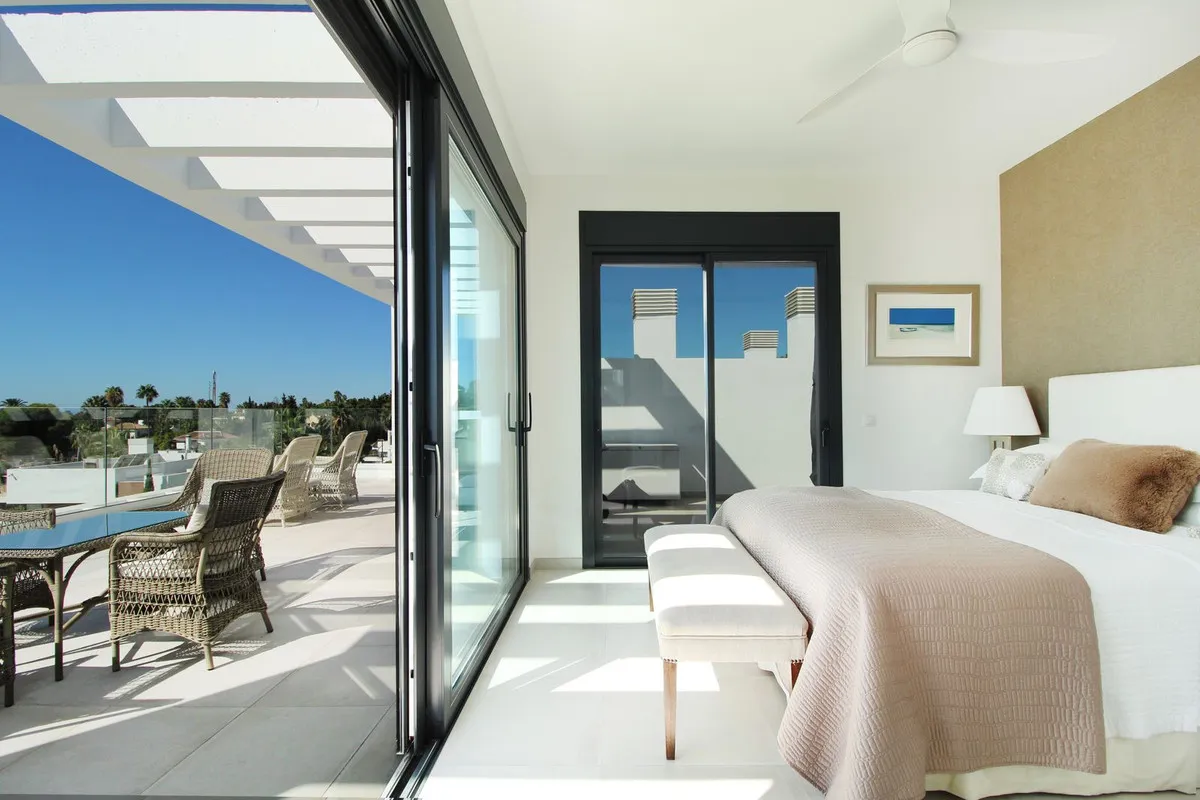 3b655299-1935-4bd1-9fb3-364b924a02f9