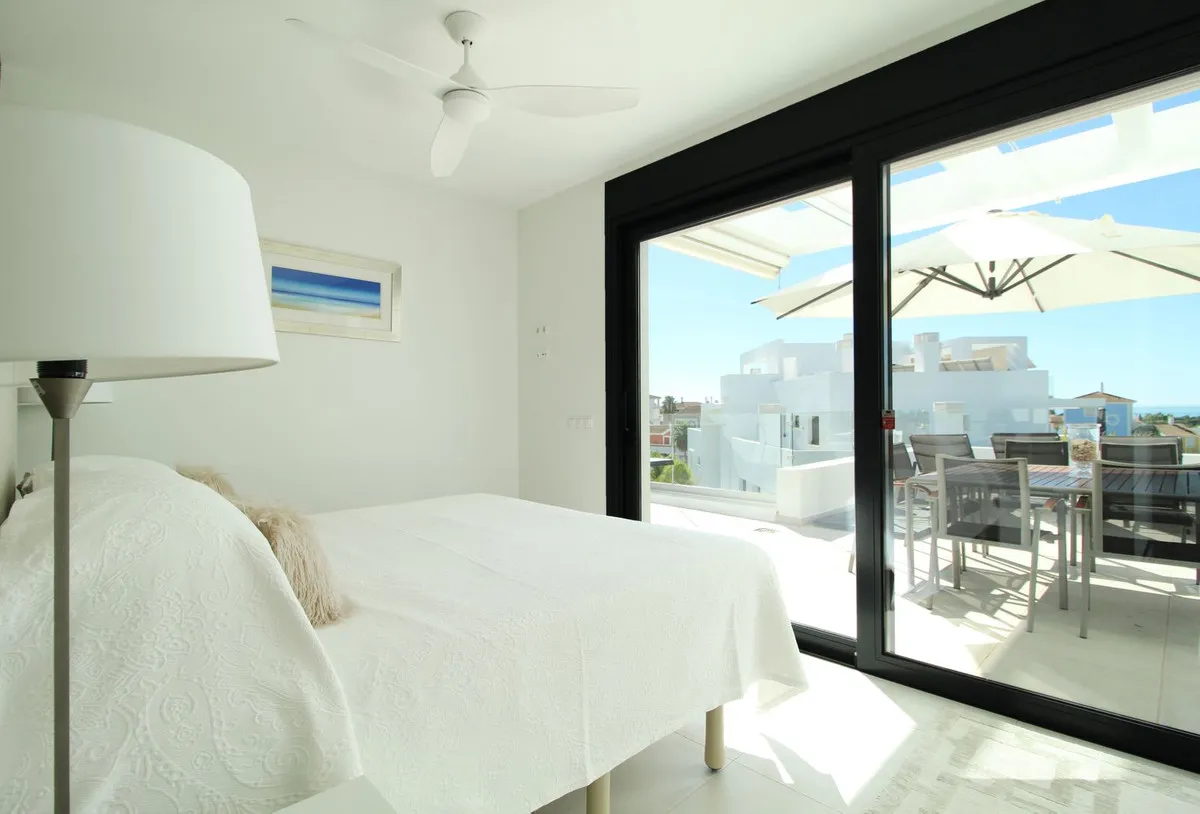 8e1a9968-bfa7-4c11-92a6-507c5369c807