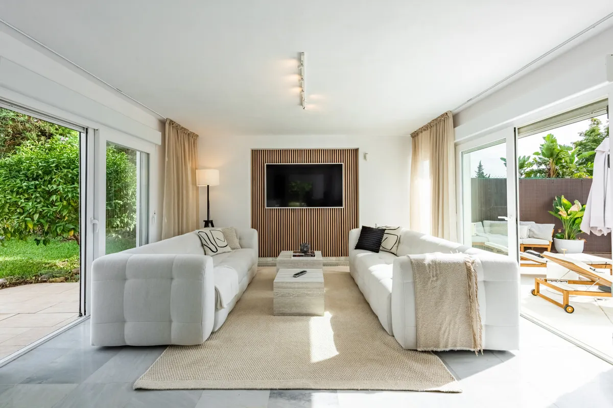 Charming Villa in Peaceful Nueva Andalucía