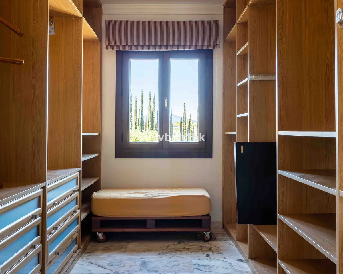 819a050b-683f-42b3-92ce-c4bebeea1800