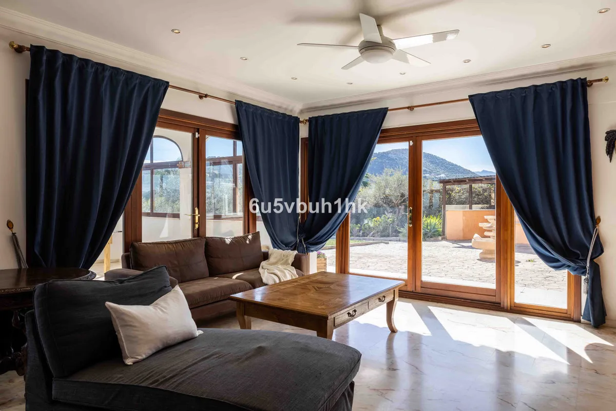 9d9406c2-735c-4911-88e2-d18afaa7ca2f