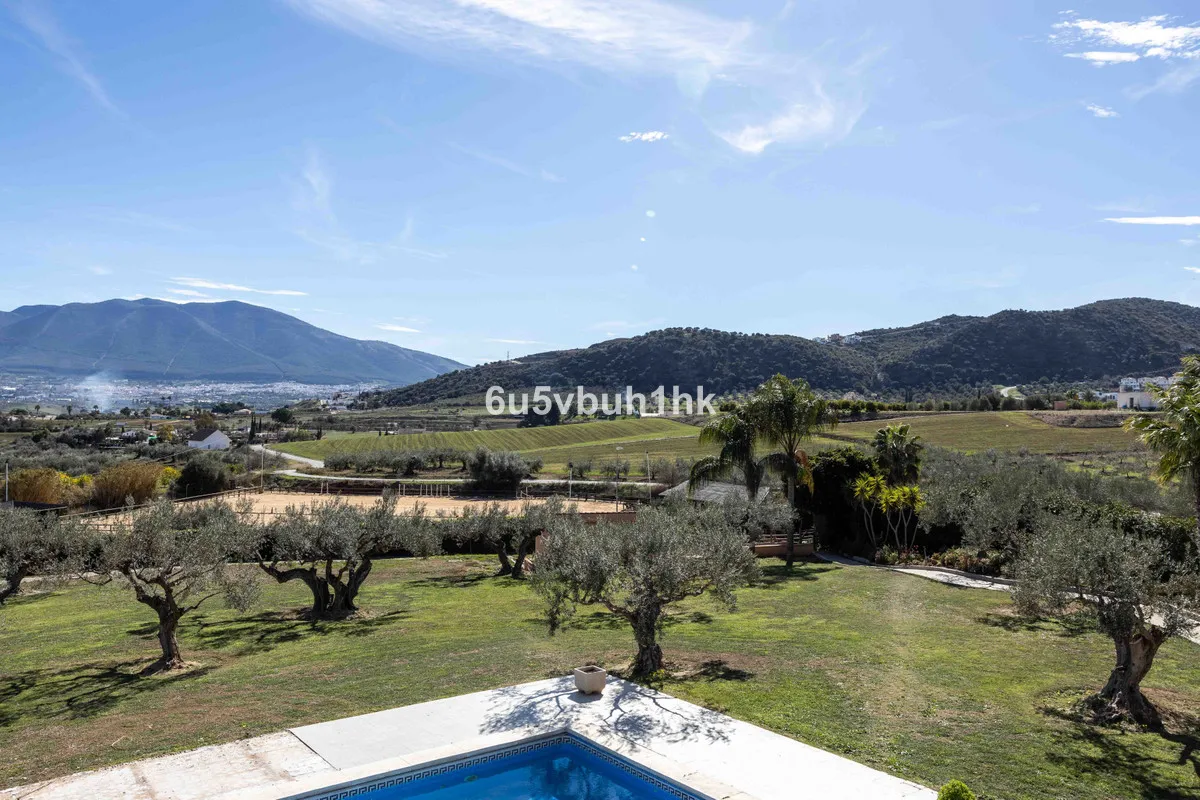 ac62bacc-394a-4db4-877a-85e9d09b7f1e