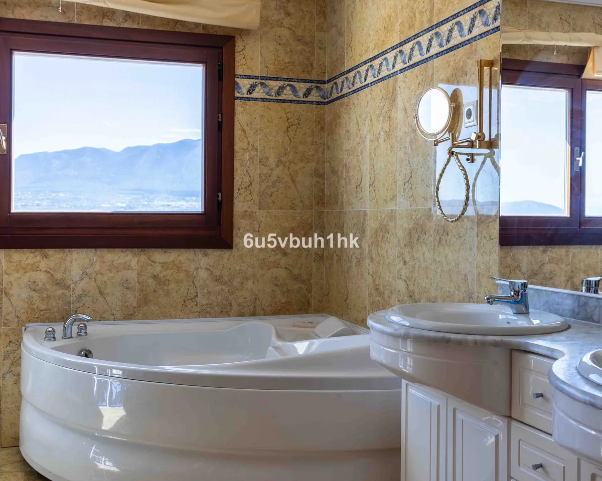 ac81b10e-03a2-4b1a-9ed5-25ff63bc40d8