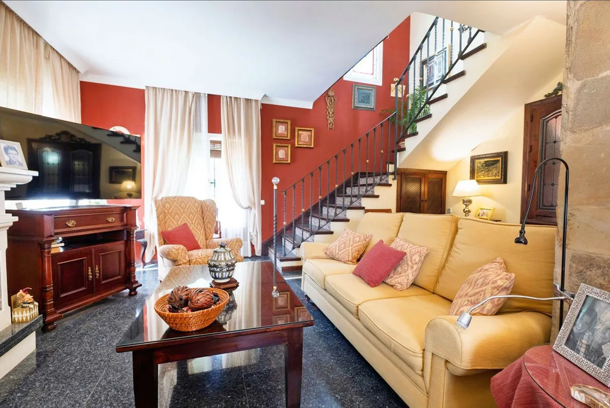 6d53b89a-0afd-437f-b6b5-7c2fb5ce4076