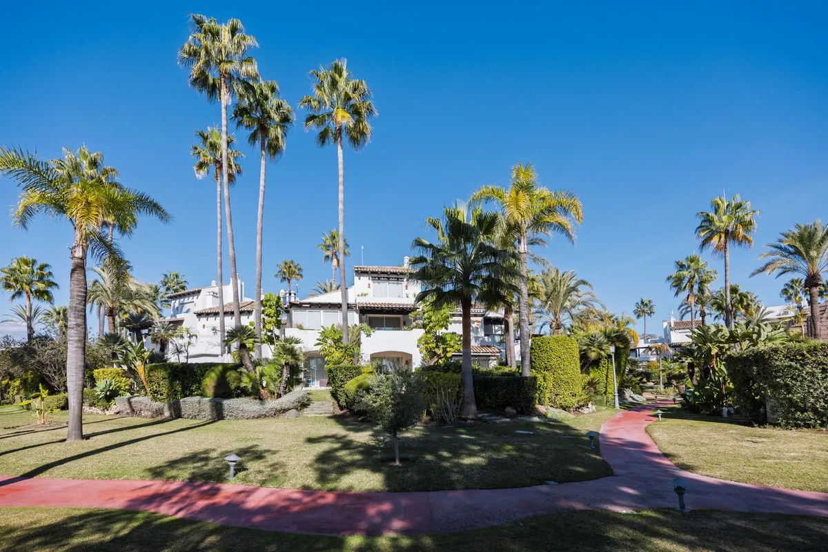 33a92a06-0df0-4c4a-9bc3-1fda1a0ca455