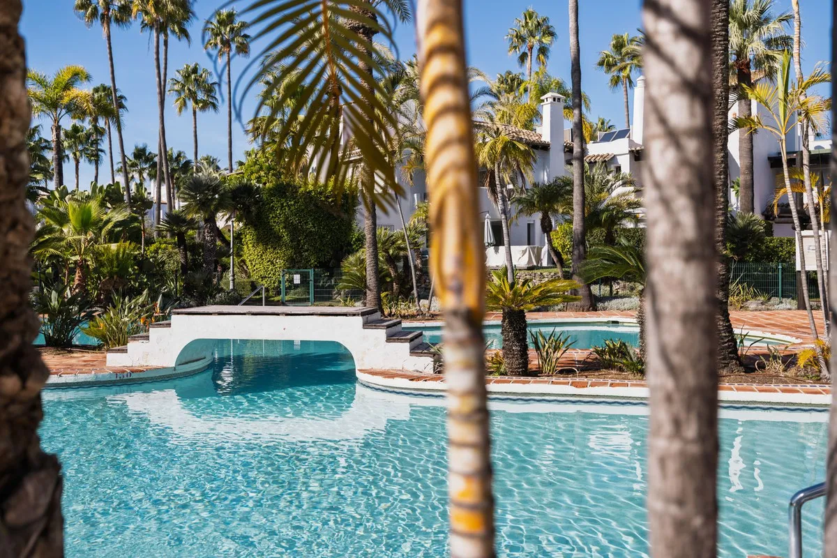 375c4df8-a52f-45fb-ac97-d590d4634159