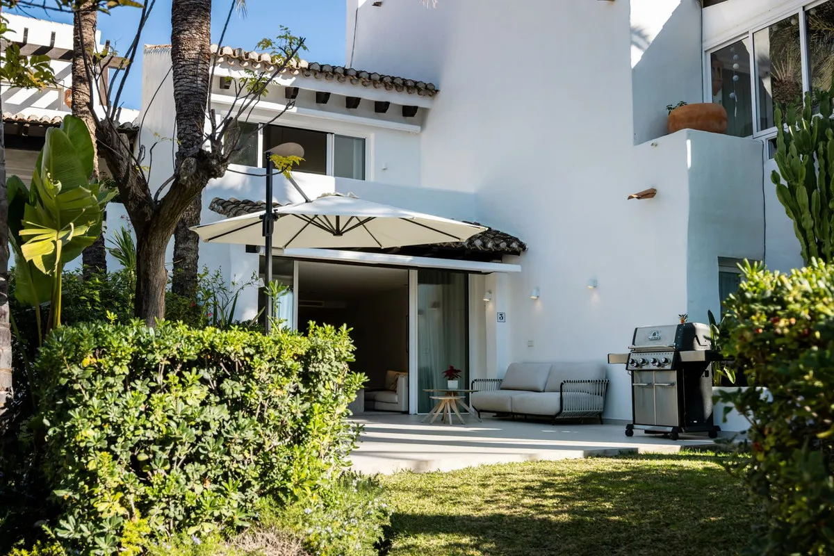 b14e97b8-8610-4b30-b4cd-492cea1d11d3