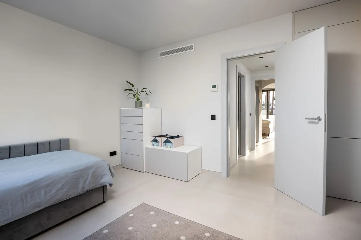 d0047bfe-ebb1-41f2-9b7e-deade5061296