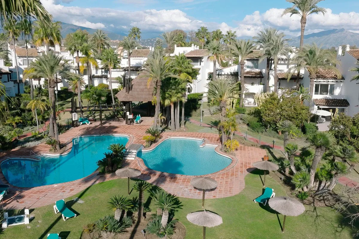 f503acf6-630c-404c-a809-a923cfcd3179