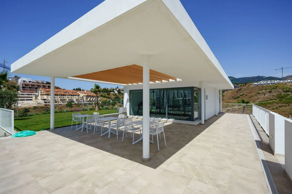 3e3b5757-d360-4748-858b-053771436aa4