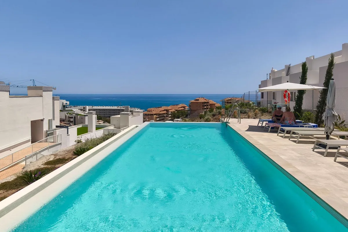 6a76bd23-cc55-4dfb-94cc-7a874f9a5dcc