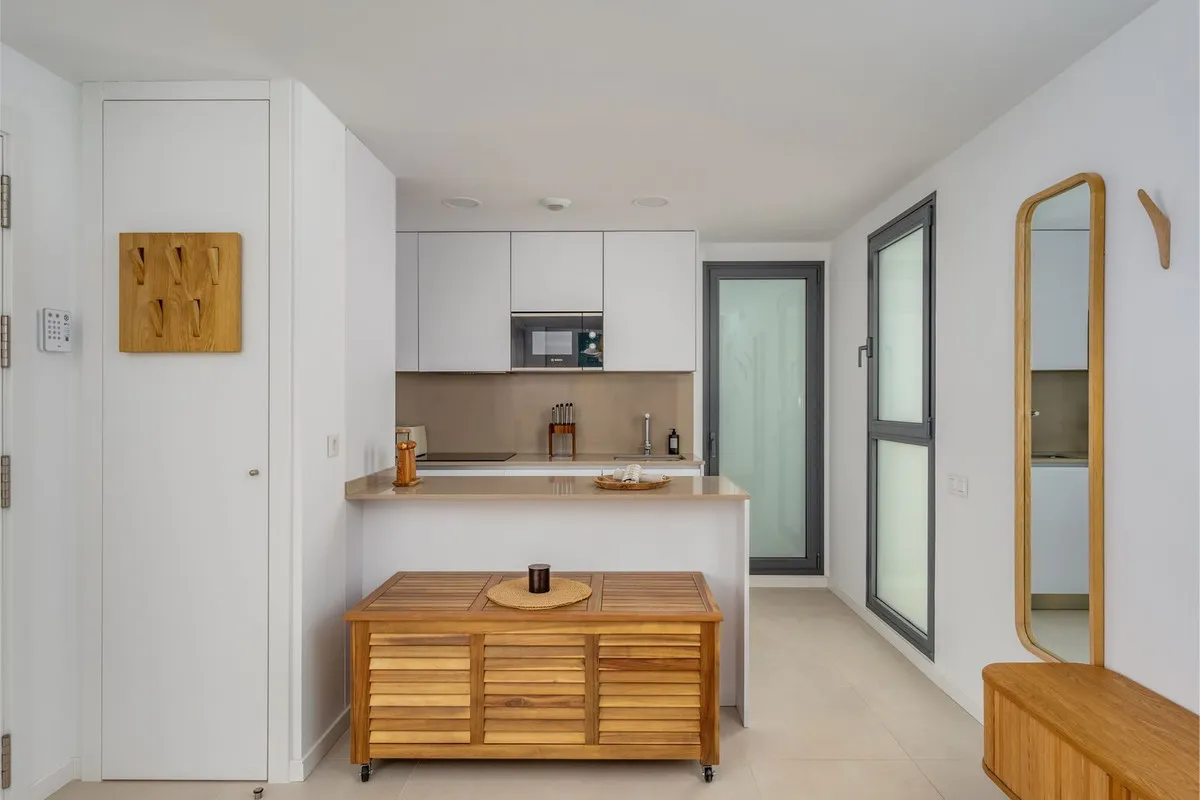 f83cbe34-9a4f-4072-9bc3-0781190c29d6