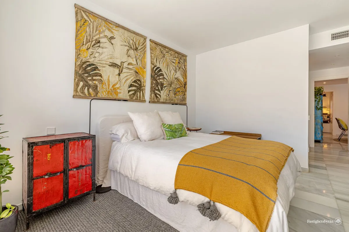 ea408ba5-5bd7-4701-8126-6d5260978b0f