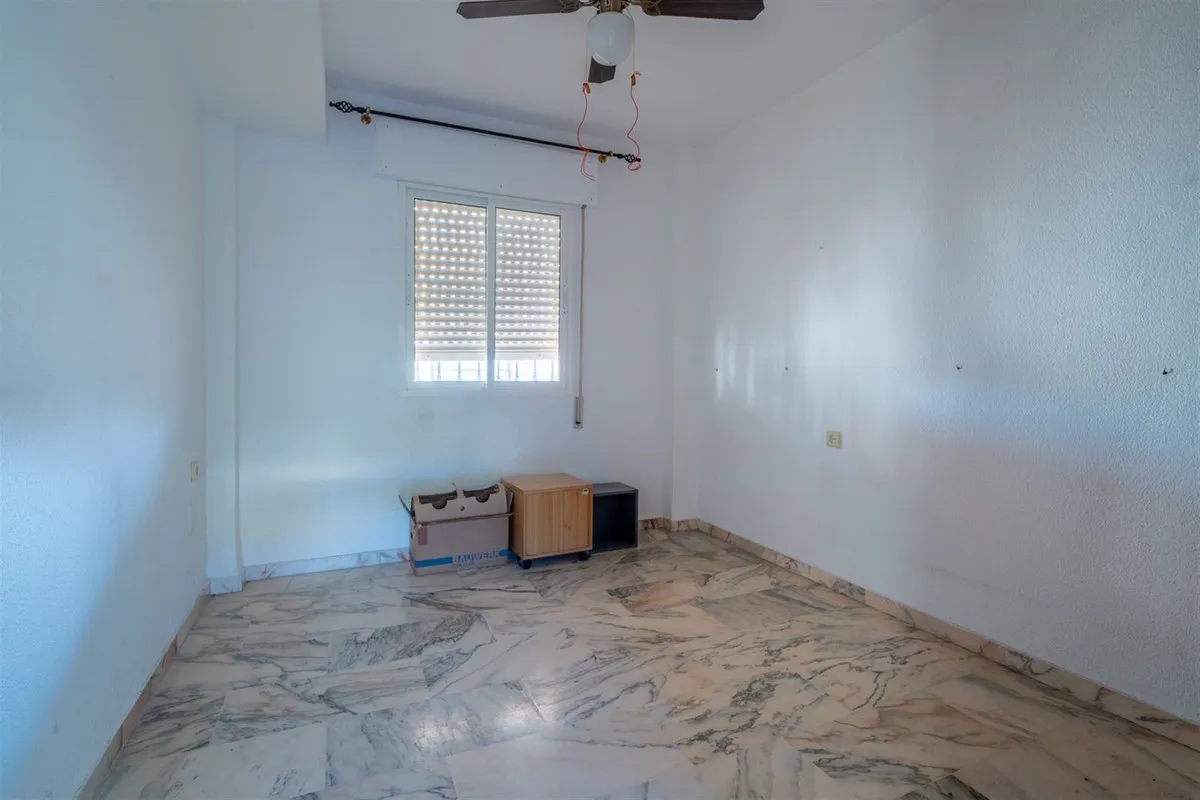 6e8a578d-f930-4338-85d5-2f6943b13917