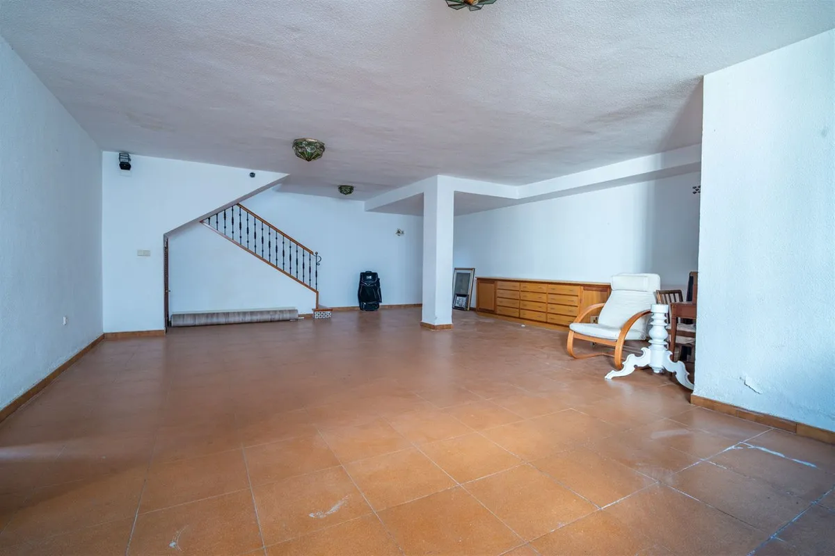 87943b42-9168-470f-ae5a-bec8a76fe526